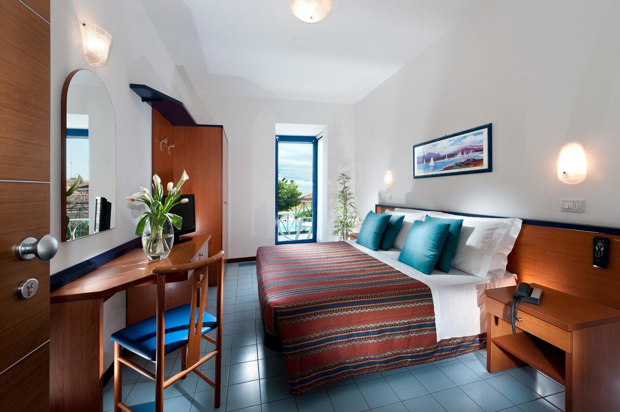 Hotel Paris Resort Bellaria-Igea Marina Quarto foto
